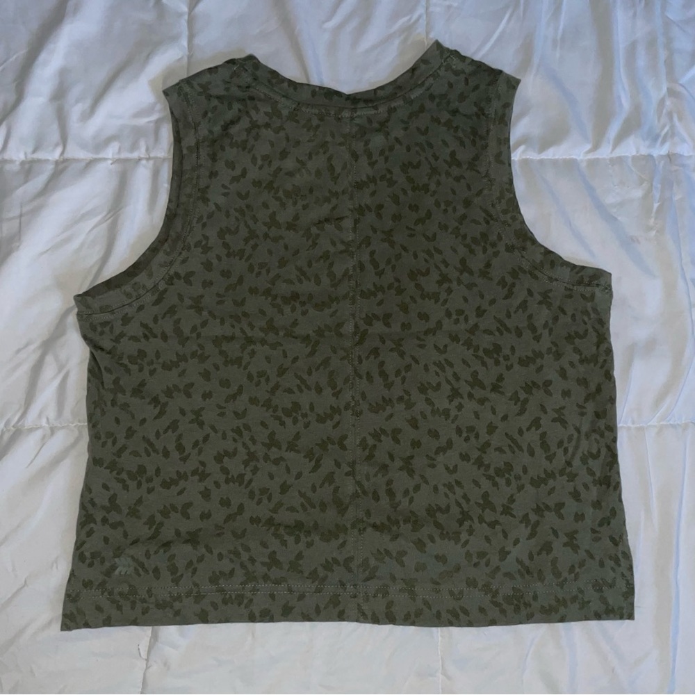 All In Motion Tank Top - Picture 2 of 3